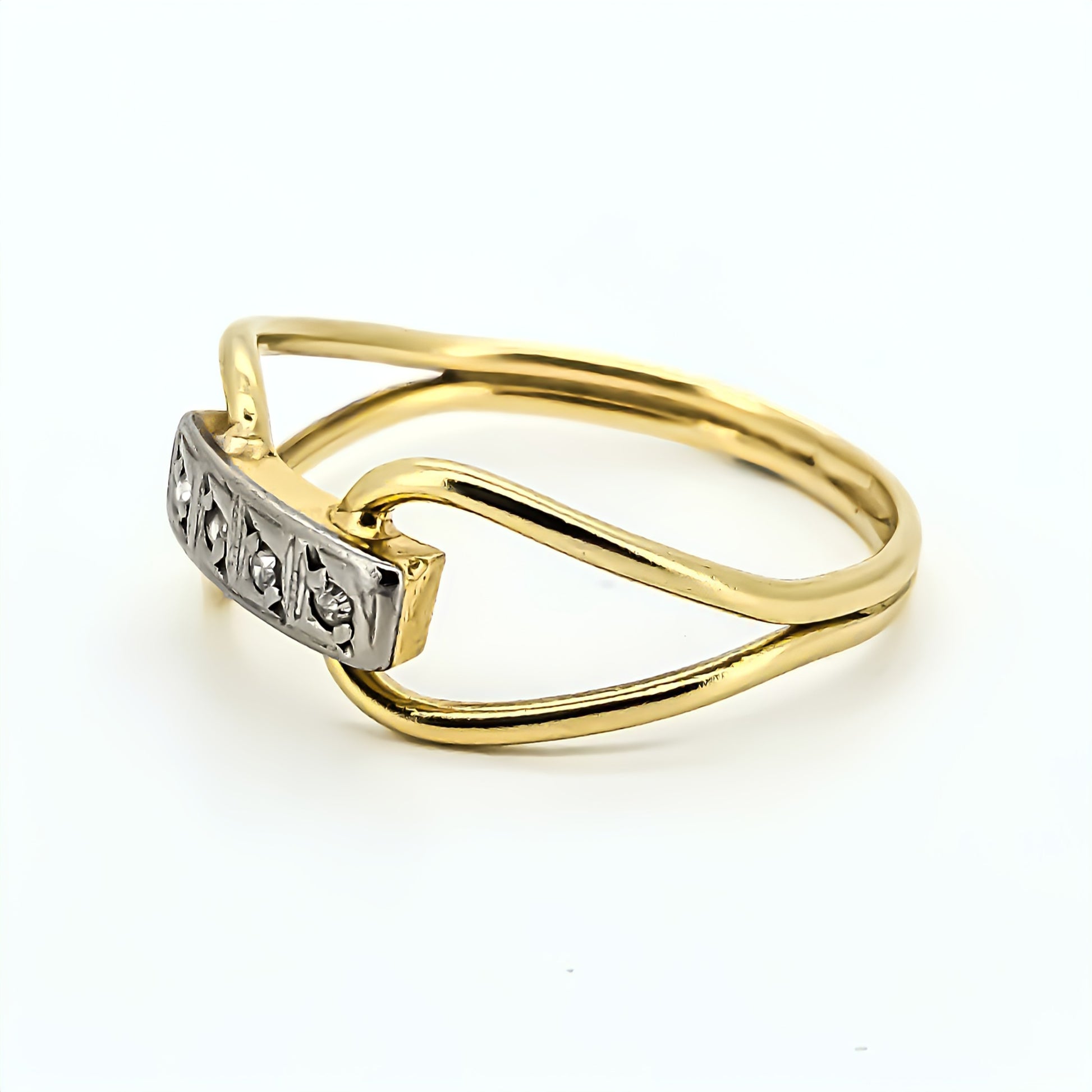 Anel Monix Quattre Star - 2,8g